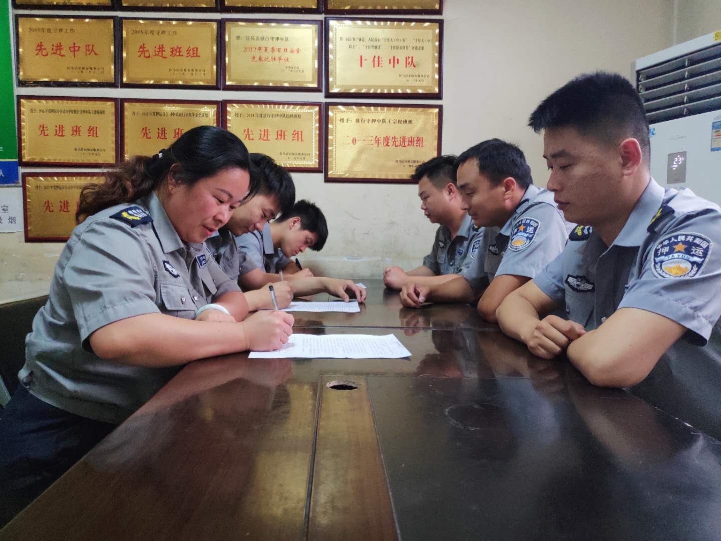 1561042923131332.jpg 1561042923131332.jpg