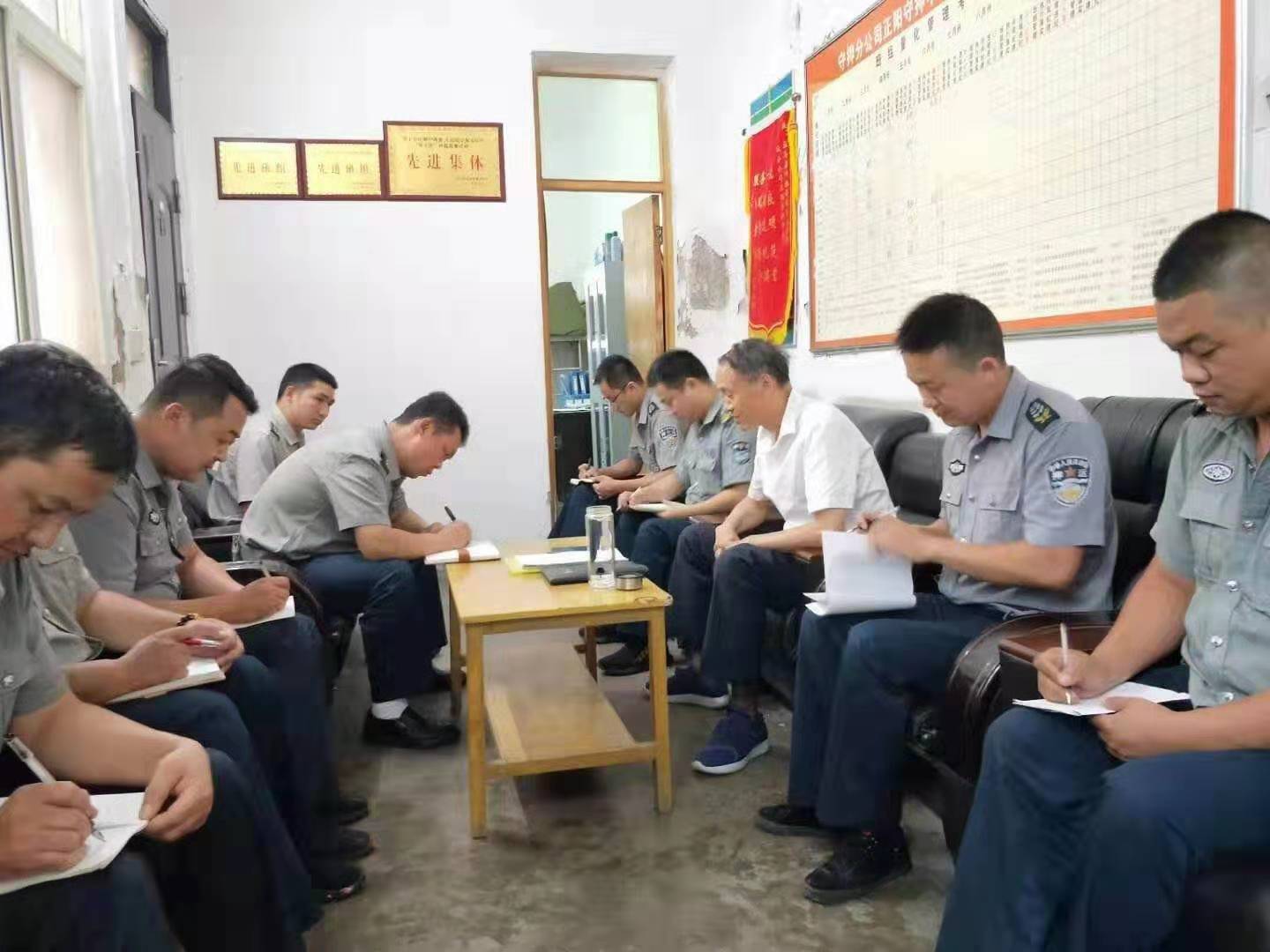 1564666442124757.jpg 寰俊剧_20190801212839.jpg