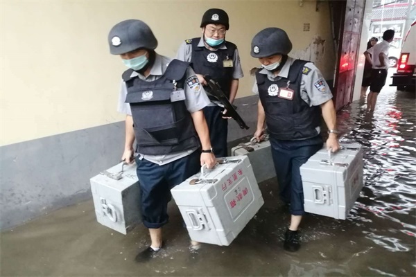 1597218765461371.jpg 寰俊剧_20200812155312.jpg