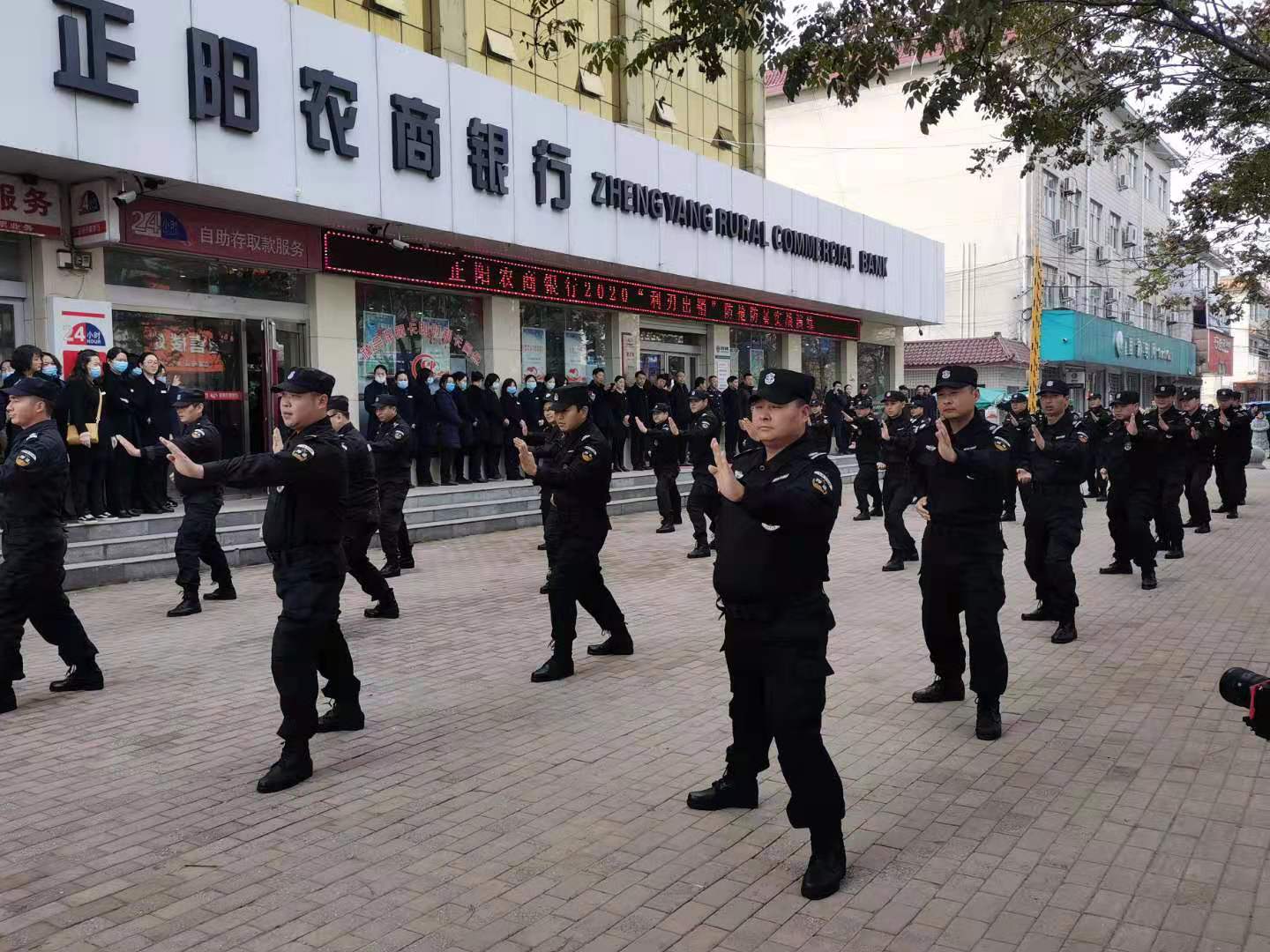 1607772797733958.jpg 寰俊剧_20201212192849.jpg