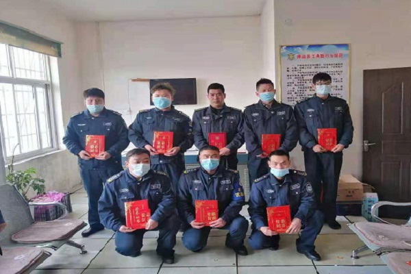 1613636454817030.jpg 寰俊剧_20210218161408.jpg