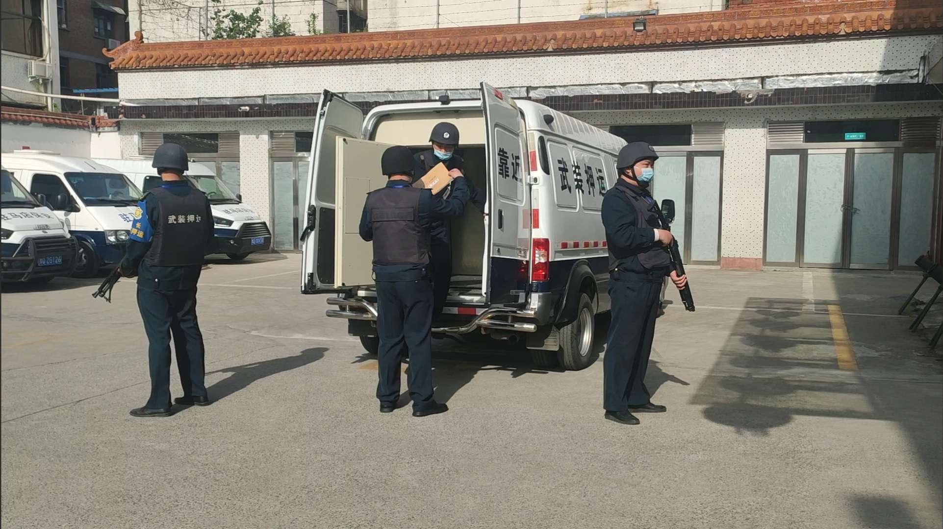 1618889513879593.jpg 1618889513879593.jpg