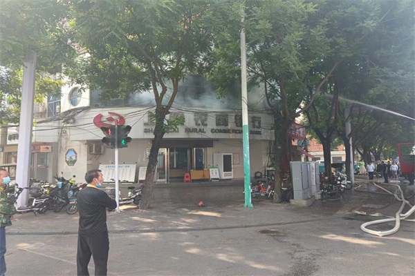 1653486277258453.jpg 寰俊剧_20220525214211.jpg