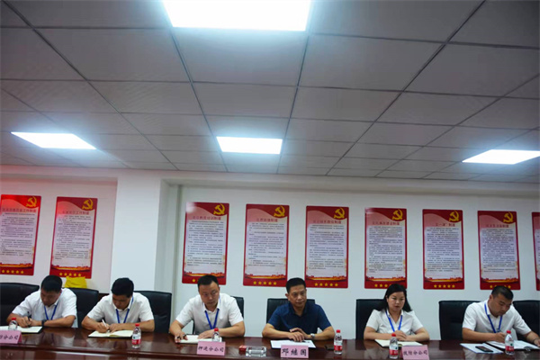 1656294122809006.jpg 寰俊剧_20220624184717.jpg