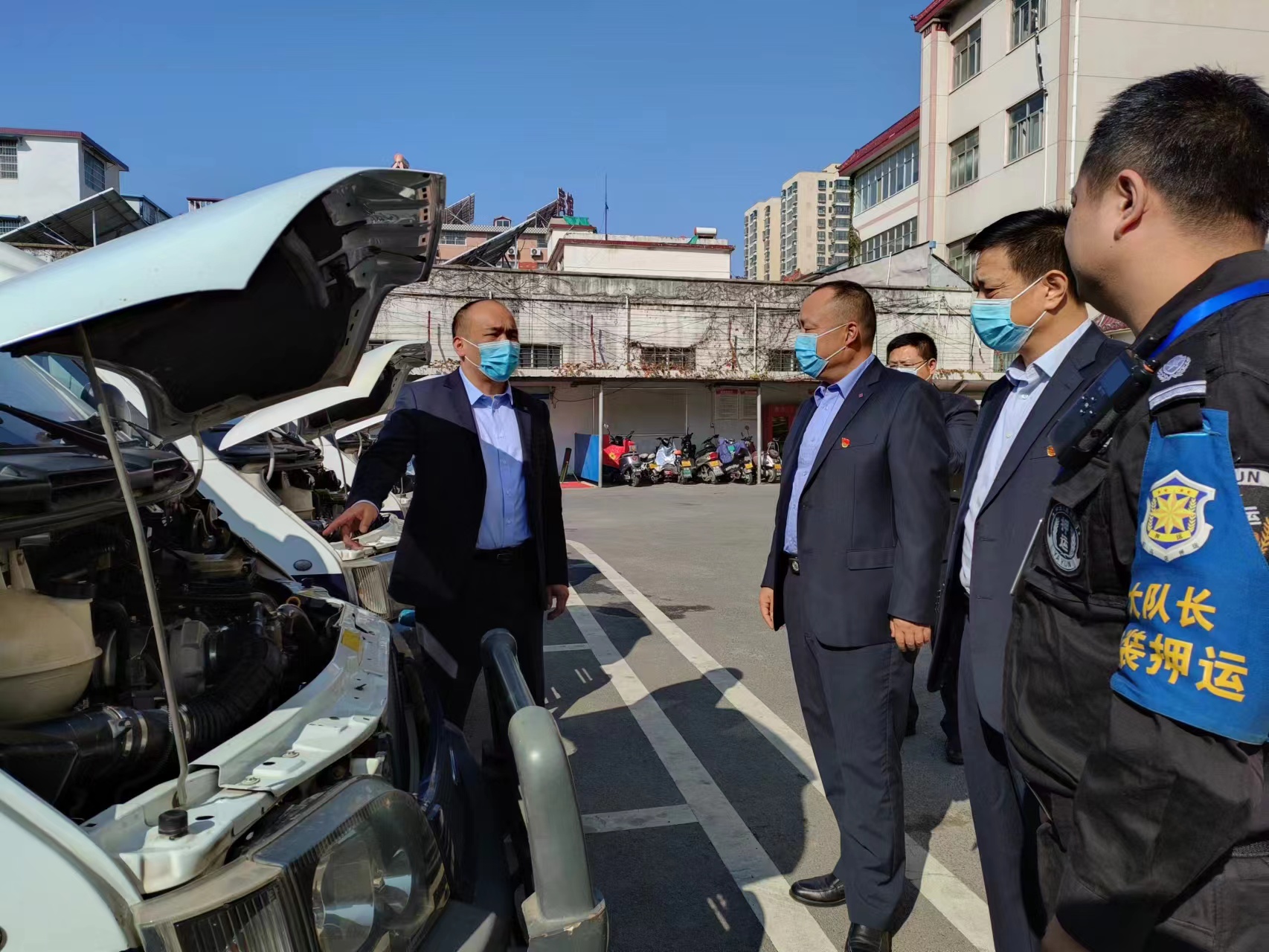 1665666379641618.jpg 寰俊剧_20221013210104.jpg