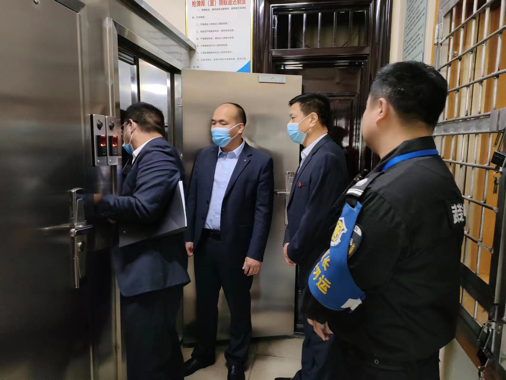 1665666413117626.jpg 寰俊剧_20221013210114.jpg