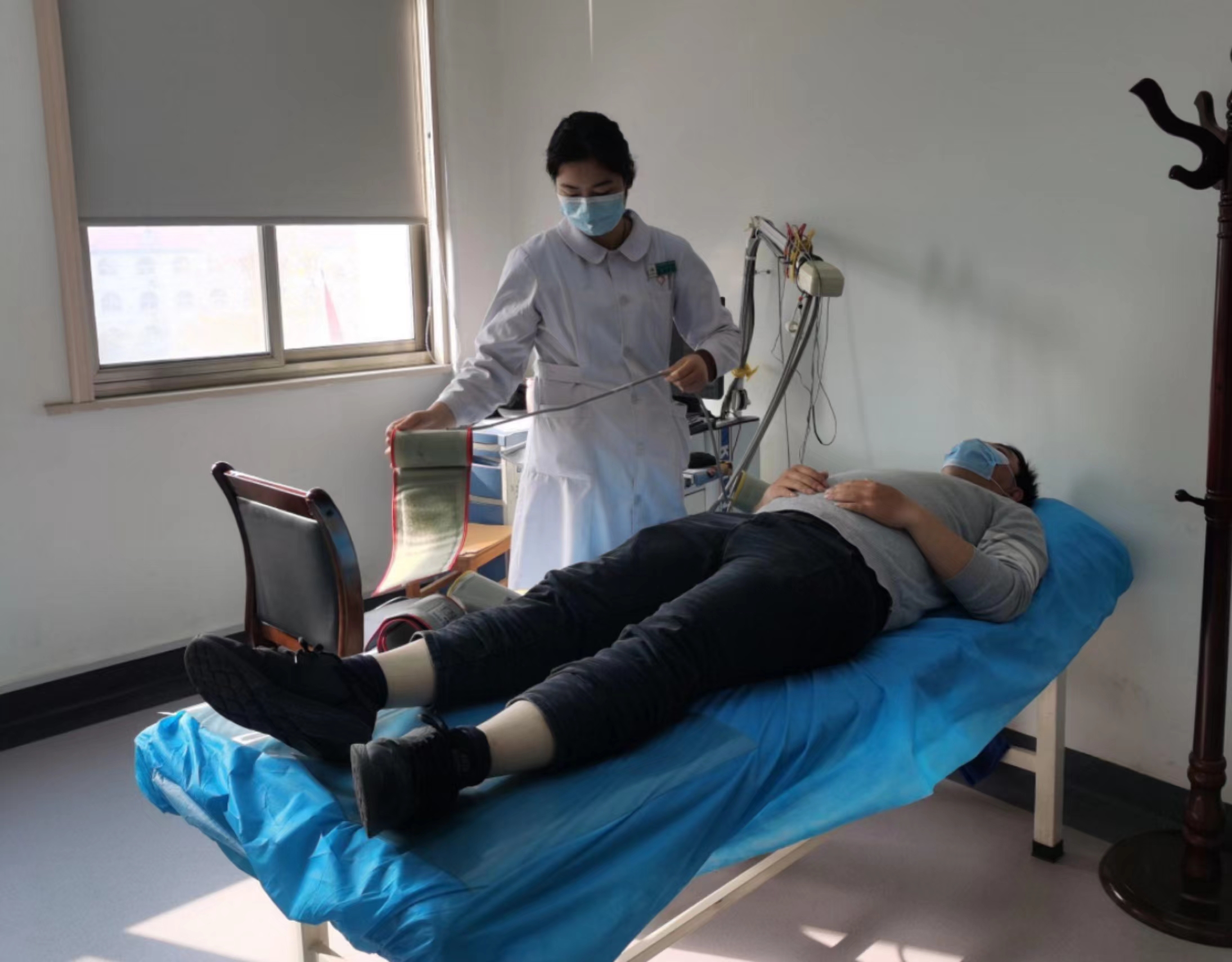 1670216215766379.jpg 寰俊剧_20221205125125.jpg