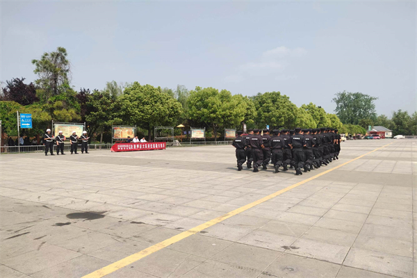 1682471166178126.jpg 寰俊剧_20230426090408.jpg