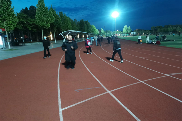 1682682247976354.jpg 寰俊剧_20230428194234.jpg