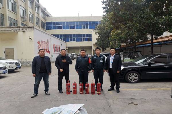 1700042070440550.jpg 寰俊剧_20231115175059.jpg