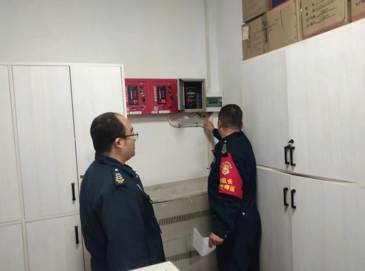 1700730076483136.jpg 1700730076483136.jpg