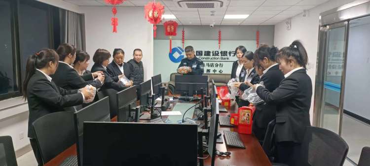 1701937780908704.jpg 1701937780908704.jpg