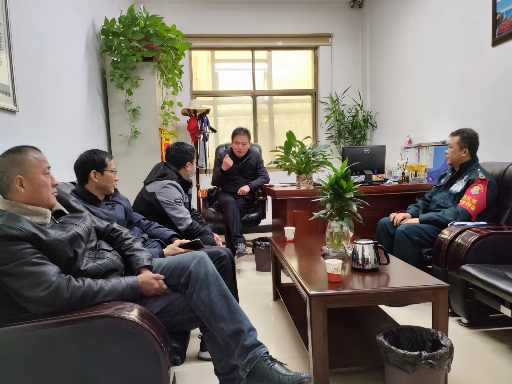 1704076109718130.jpg 1704076109718130.jpg