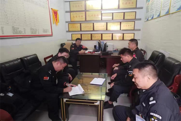 1728387167633419.jpg 寰俊剧_20241008193139.jpg